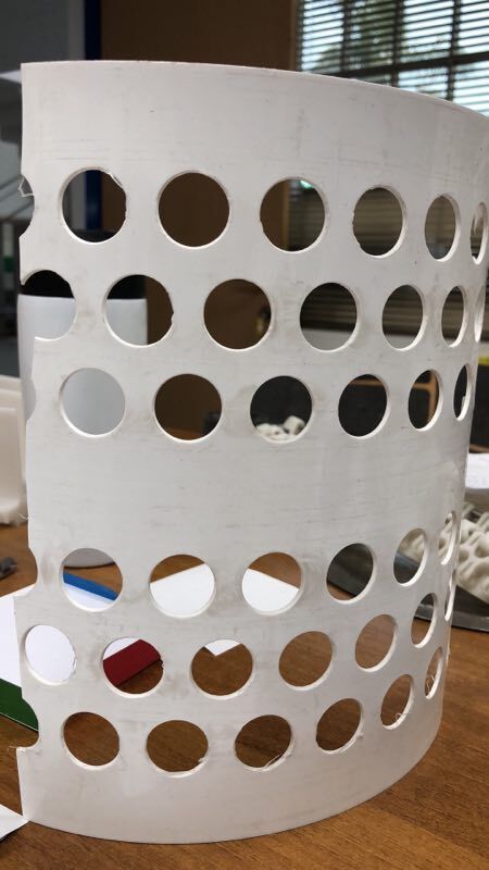 各類(lèi)PVC,PE,PP輸送帶、卷材打孔加工
